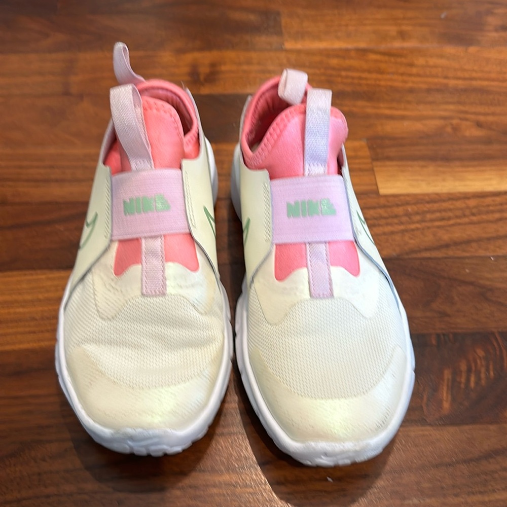 Nike sneakers girls size 3